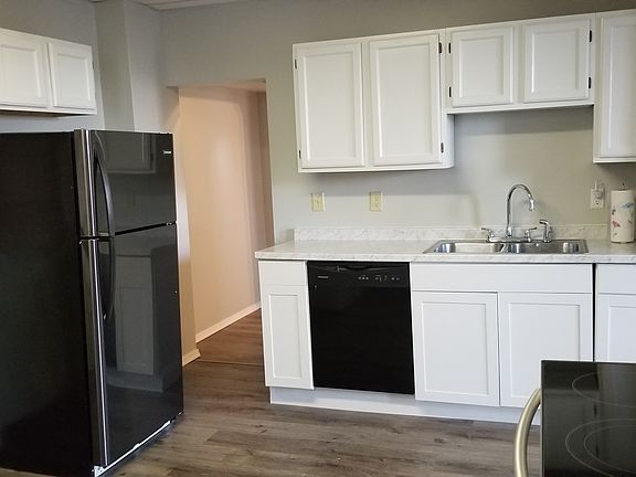 2nd image of 234 E Main St