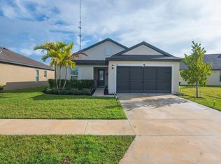 5318 Imagination Dr, Fort Pierce, FL 34947