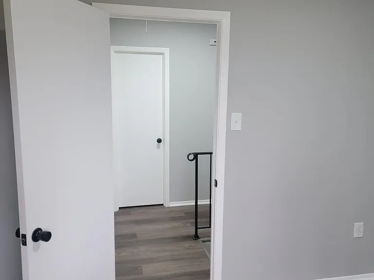 2204 Greenwood Dr — Photo 15