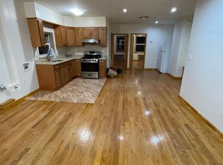 92 Bay 8th St #2, Brooklyn, NY 11228