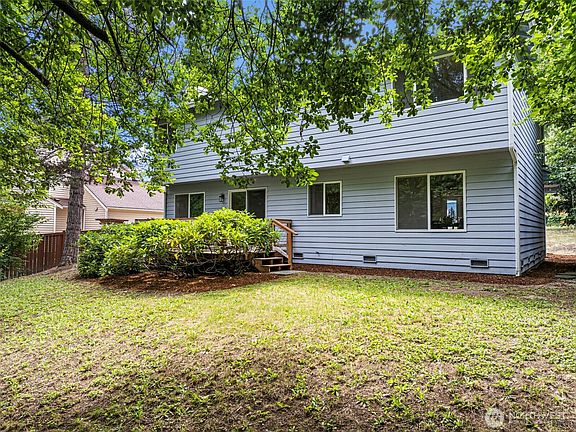 2nd image of 10913 Crocus Place NW