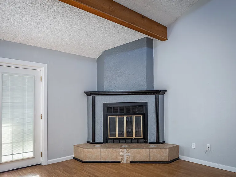 210 Warbonnet Trl — Photo 6