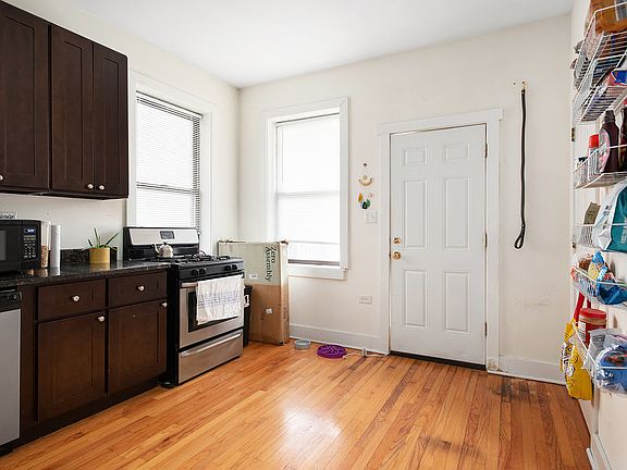 3rd image of 1716 N Campbell Ave