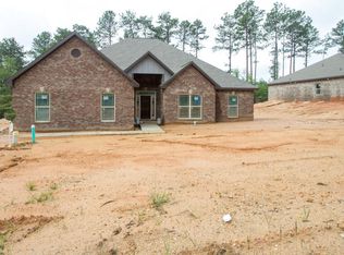 49 E Yellowstone, Hattiesburg, MS 39402