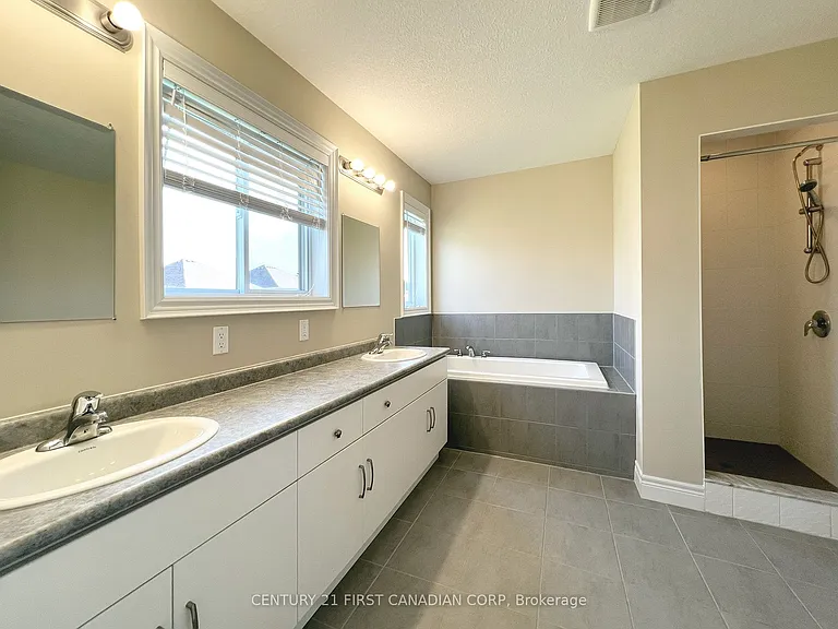 75 Bradwell Chase — Photo 15