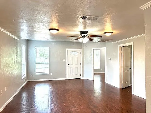 17884 Crystalwood Ct — Photo 3