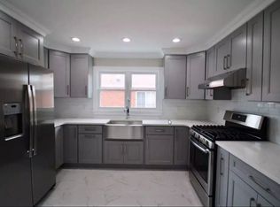 43-62 164th St #2, Flushing, NY 11358