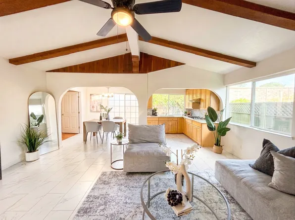 2671 Hawthorne Ave, Hayward, CA