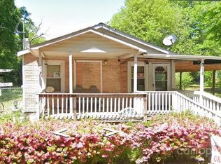 318 Queens Ct, Gastonia, NC 28052