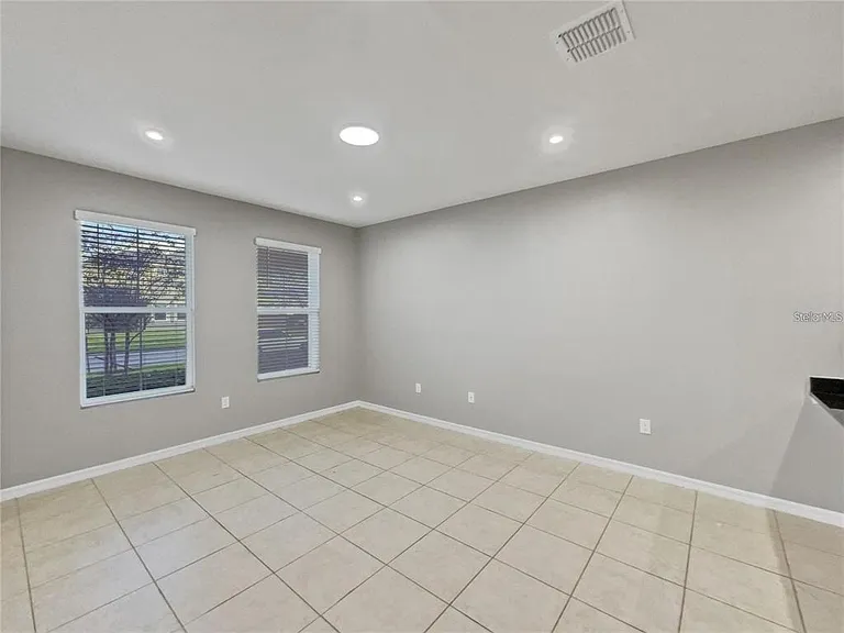2424 Blowing Breeze Ave — Photo 6