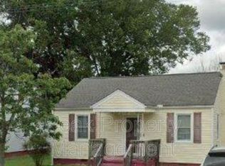 2607 Gordon St, Hopewell, VA 23860