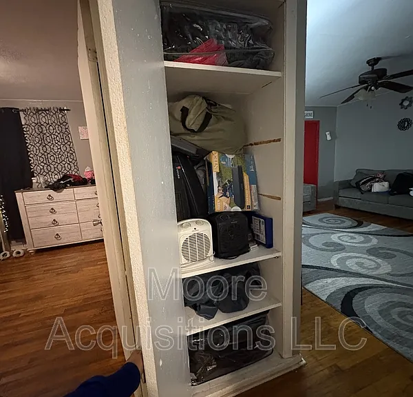 1047 Star St — Photo 7