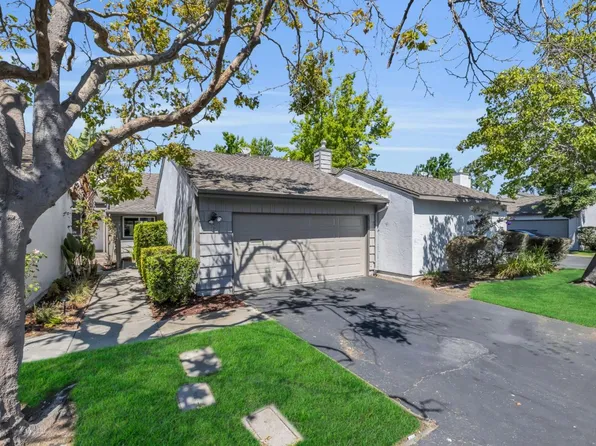 858 Erickson Ln, Foster City, CA 94404