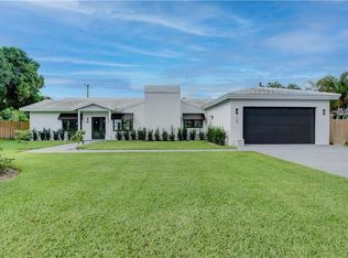 720 Mission Hill Rd, Boynton Beach, FL 33435