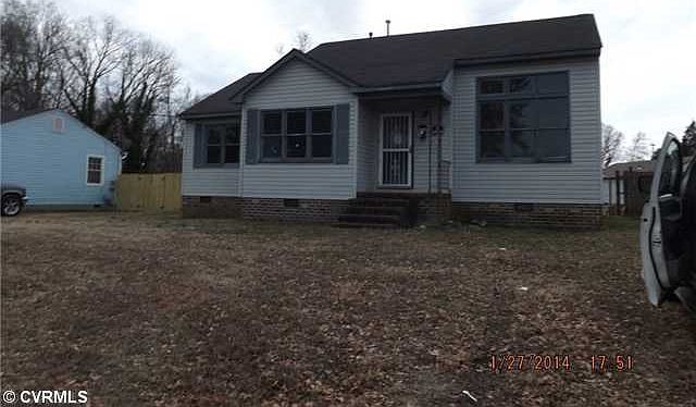 1st image of 310 Pleasants Ln