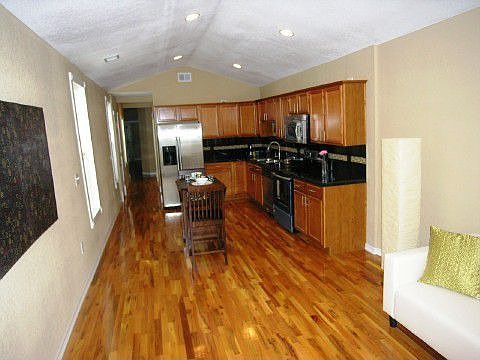 2nd image of 3947 N Humboldt St