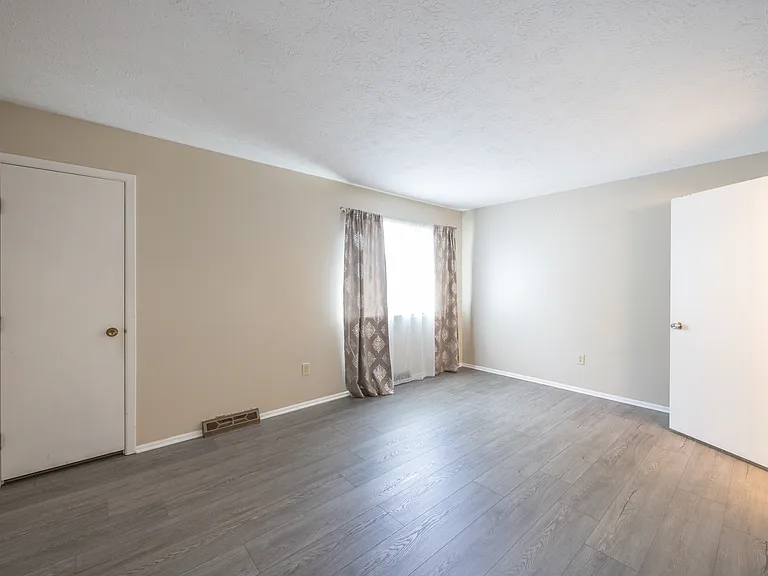 4445 Cushing Ln — Photo 16