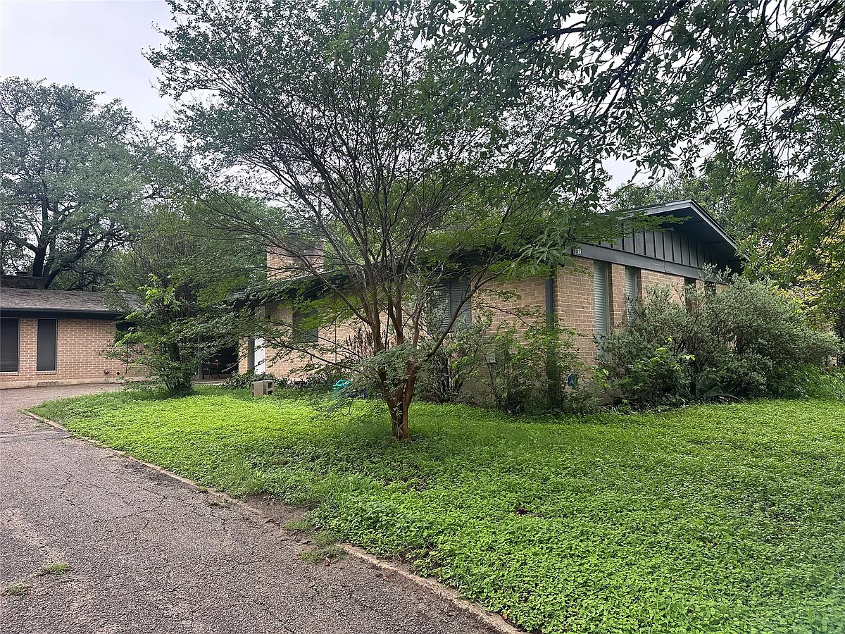 Building Photo - 8910 Little Walnut Pkwy #A