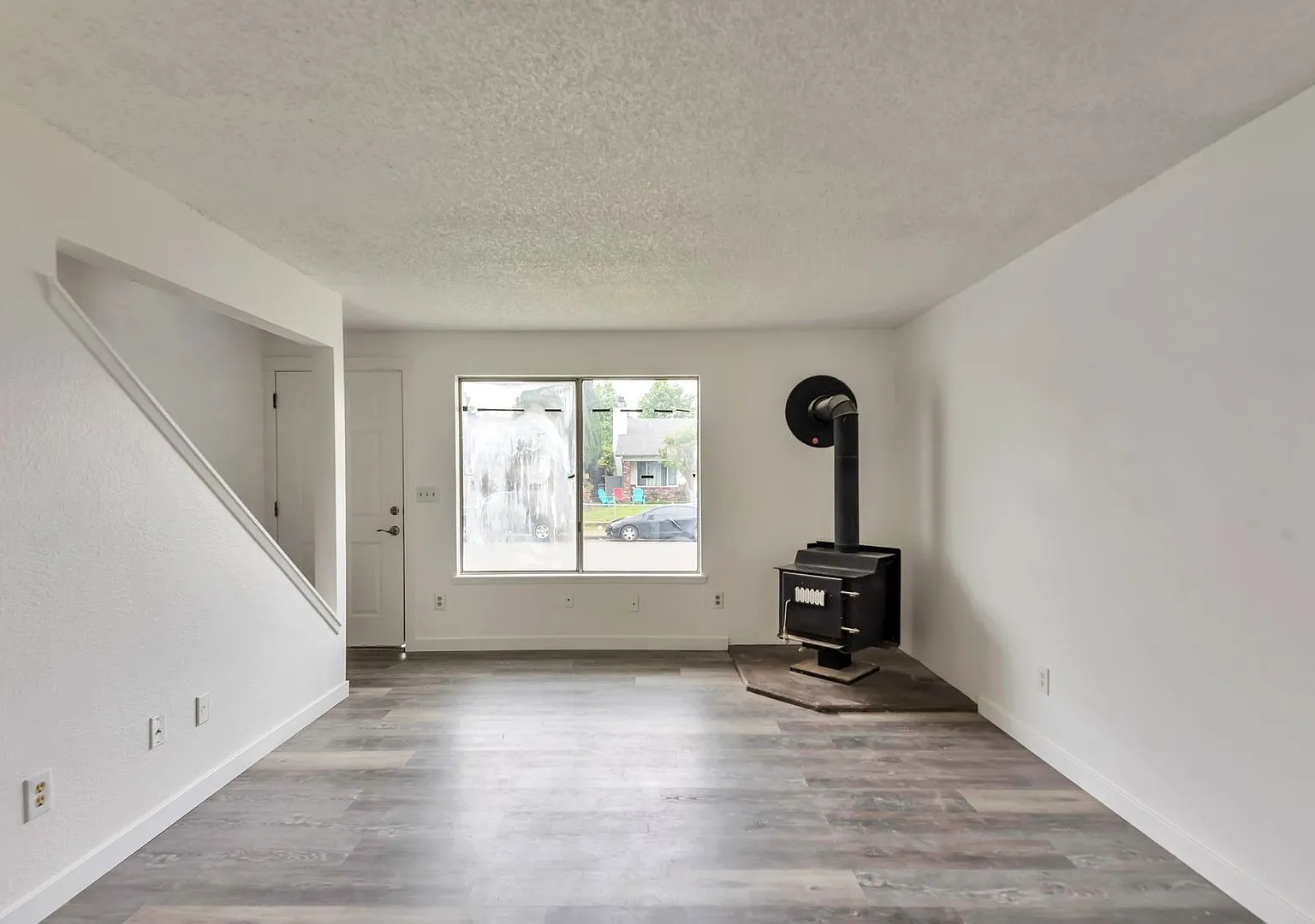 1702 C St SE #B — Photo 4