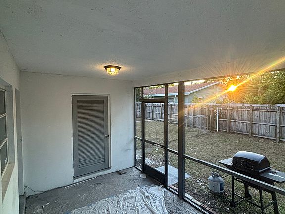 4th image of 3341 NE 16th Ave