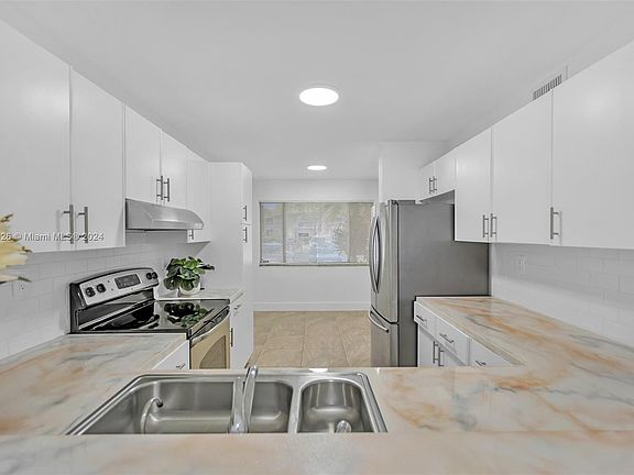 5th image of 7188 S Devon Dr #110