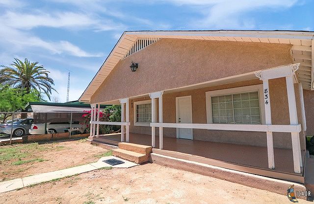 1st image of 834 El Centro Ave