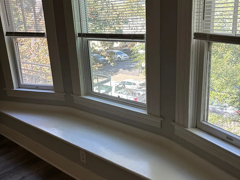 728 E St #302 — Photo 5