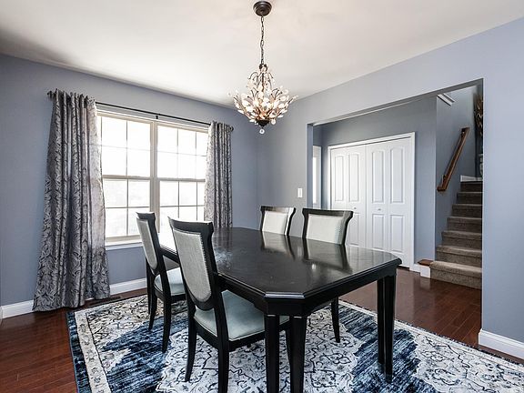 5th image of 331 Aberdeen Dr