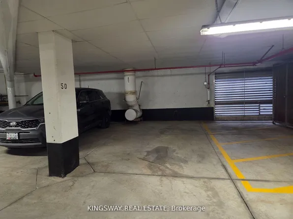 2472 Post Rd, Oakville, ON L6H 0K1