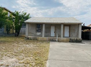 950 Eidson Rd, Eagle Pass, TX 78852