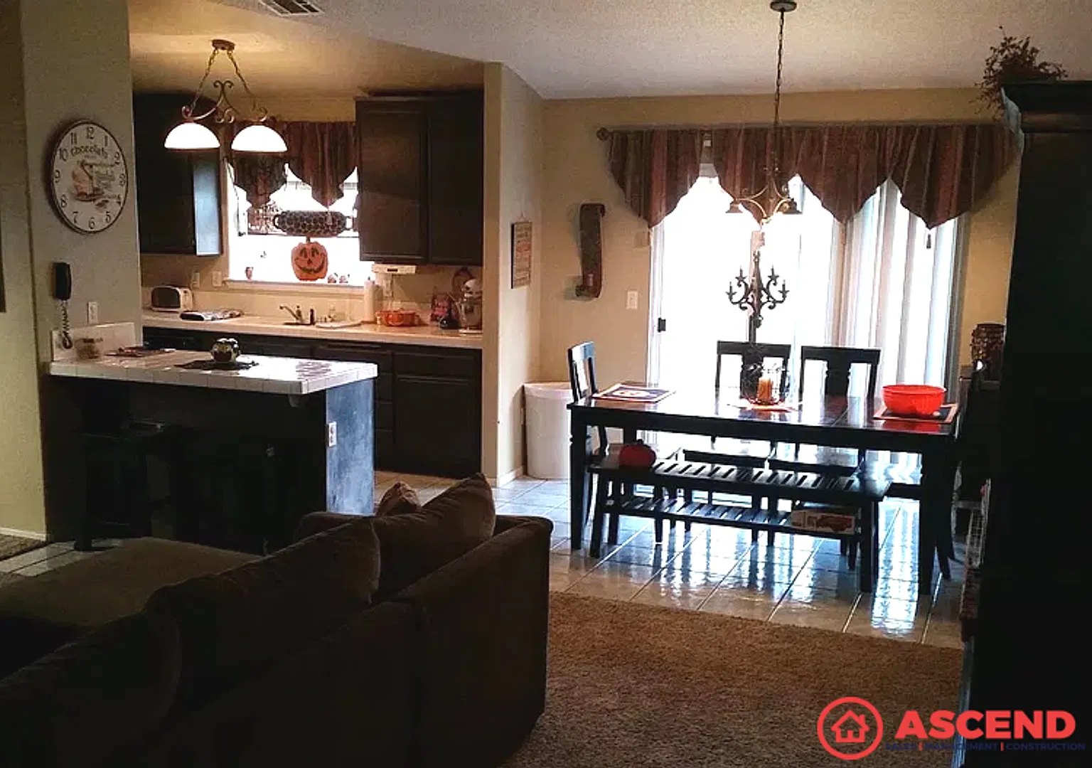 Comfortable 3BD/2BA Home in Bakersfield's Desirable 93312 Fully Equipped & Pets Welcome! — Photo 4