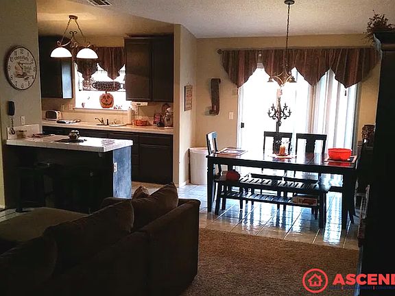 4th image of 3118 Silver Spur Way