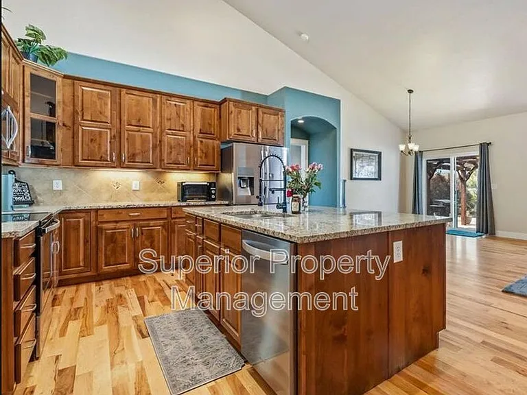 6846 Hitching Post Ln — Photo 4