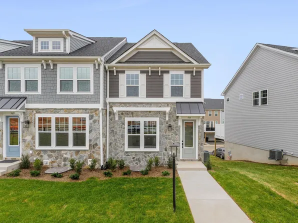 2237 Woodburn Rd, Charlottesville, VA 22901