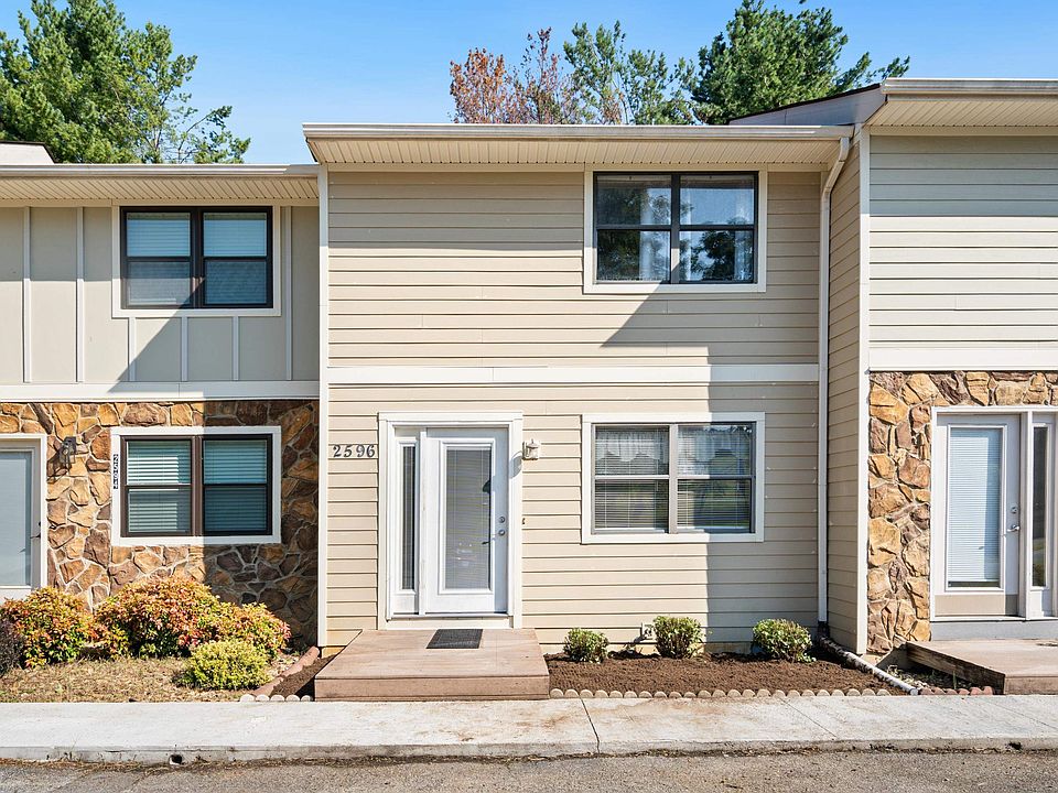 1st image of 2596 Glade Dr