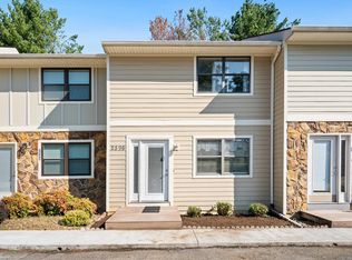 2596 Glade Dr, Christiansburg, VA 24073