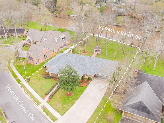5th image of 110 Water Oaks Dr
