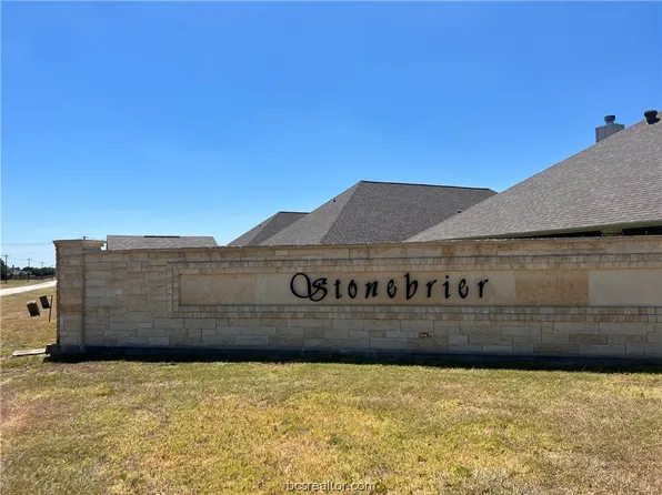 4656 S Stonecrest Ct, Bryan, TX 77808