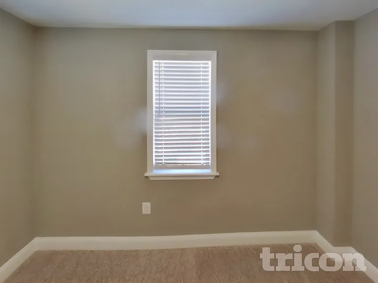 3017 Lavender Ave — Photo 10