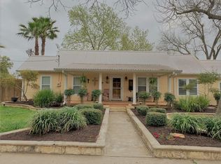 950 Mode Ln, La Grange, TX 78945
