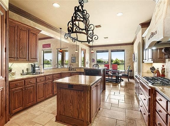 5th image of 275 Pheasant Hill Dr