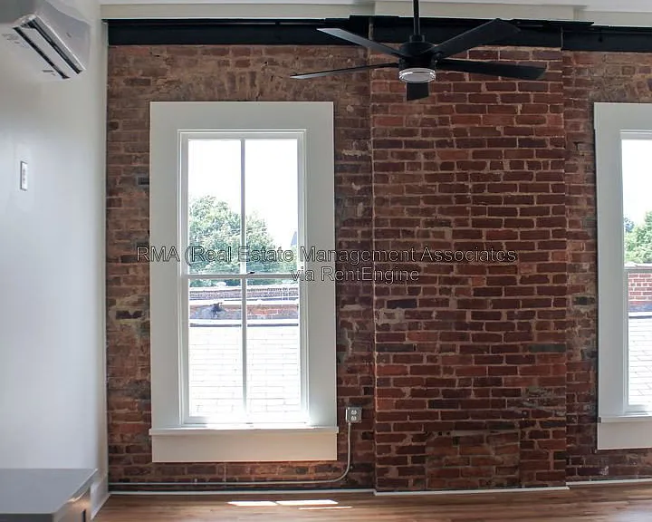 4 Zebulon St #2G — Photo 6
