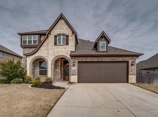 911 Safrano St, Midlothian, TX 76065