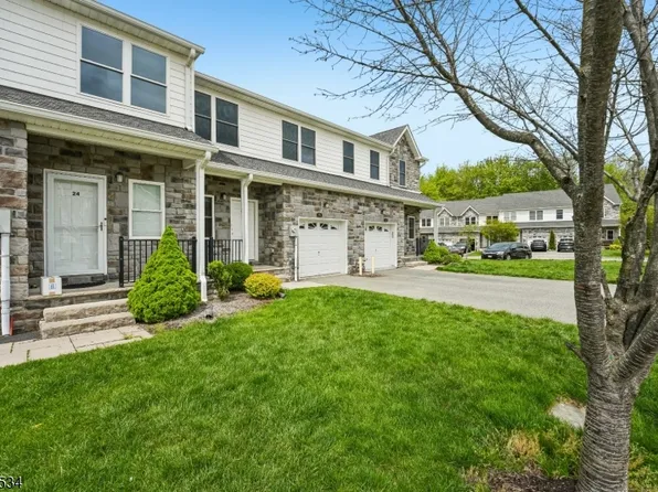 26 Decroce Ct #26, Parsippany, NJ 07054