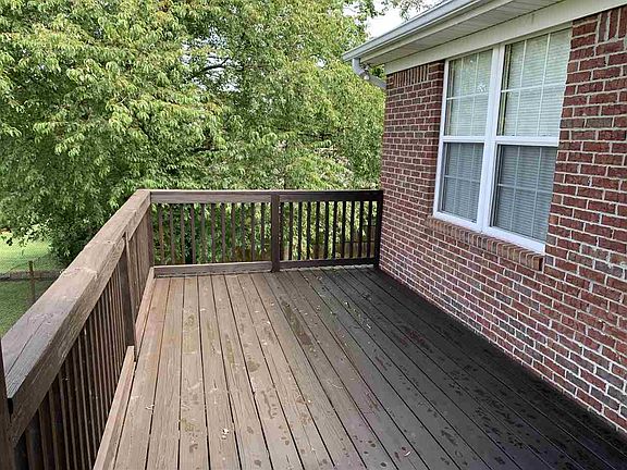 3rd image of 292 Sequoia Way