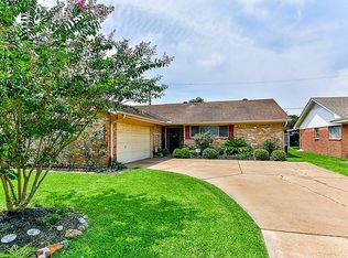 4811 Gardenia Trl, Pasadena, TX 77505