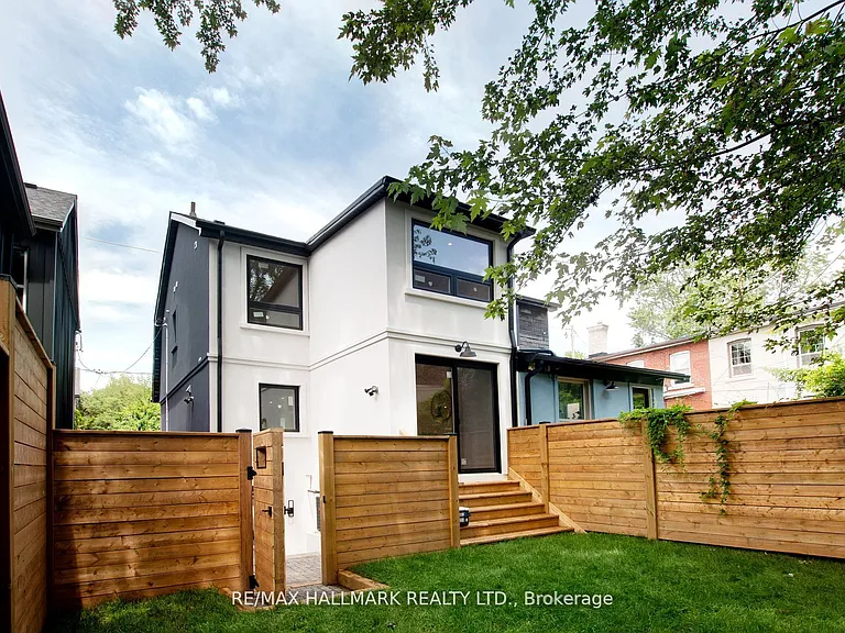 1 1/2 Delaney Cres — Photo 29