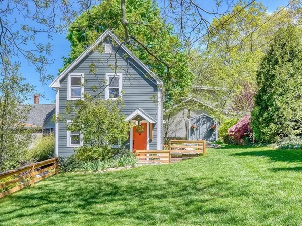 7 Cargill St, Melrose, MA 02176