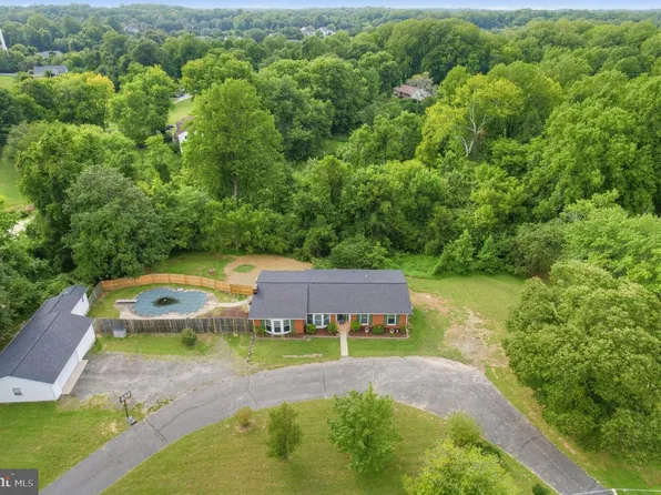 9430 Solomons Island Rd, Owings, MD 20736