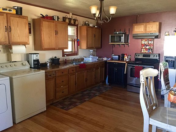 4th image of 13007 Avenue L